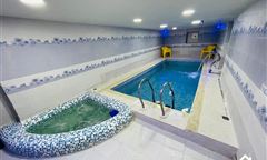 ویلا ساحلی با استخر و جکوزی