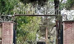 ویلا باغ مهران با استخر سرپوشید ۴ فصل ملارد